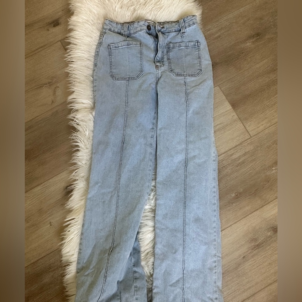 COTTON ON, LIGHT WASH FLARE JEANS
